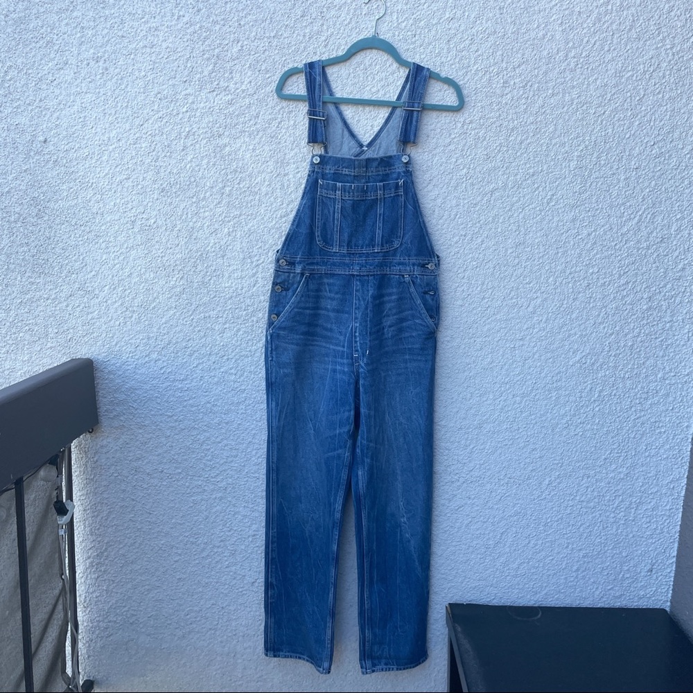 Abercrombie and Fitch 100% cotton denim overalls. Only worn once size M.